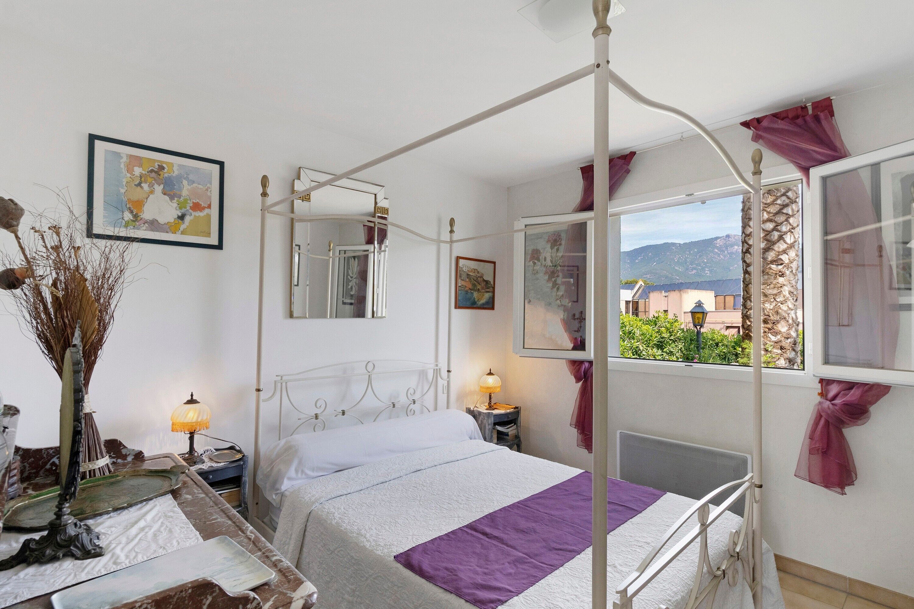1 habitación y ropa de cama 