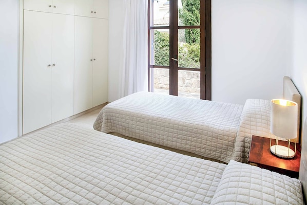 3 室のベッドルーム、WiFi、ベッドシーツ