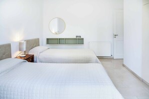 4 bedrooms, WiFi, bed sheets