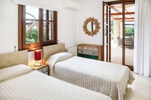 3 bedrooms, WiFi, bed sheets - Aphrodite Hills Superior 66 (Kouklia)