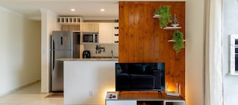 Apt w/ BBQ Near the Beach in Ingleses Ict0104b