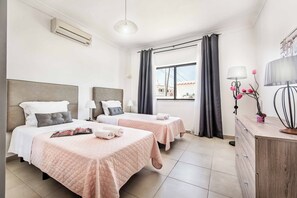 2 chambres, Wi-Fi, draps fournis