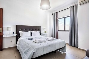 2 bedrooms, WiFi, bed sheets