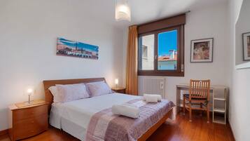 2 soverom, strykejern/-brett, wi-fi og sengetøy