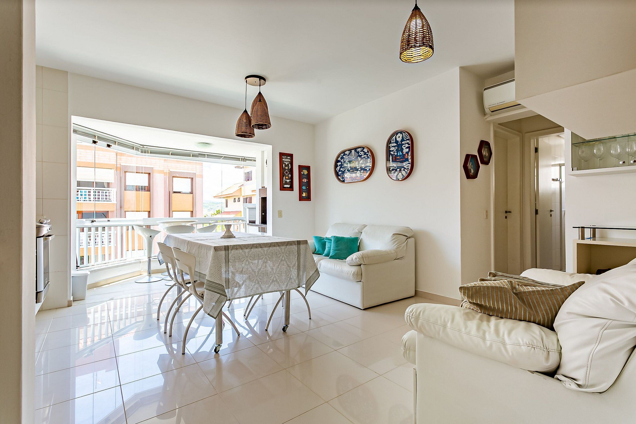 Basic Apartment | Living area