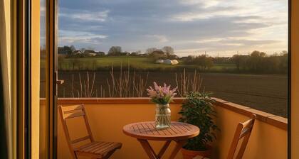 Apartment 'Blue' mit privater Terrasse, Gemeinschaftsgarten und WLAN