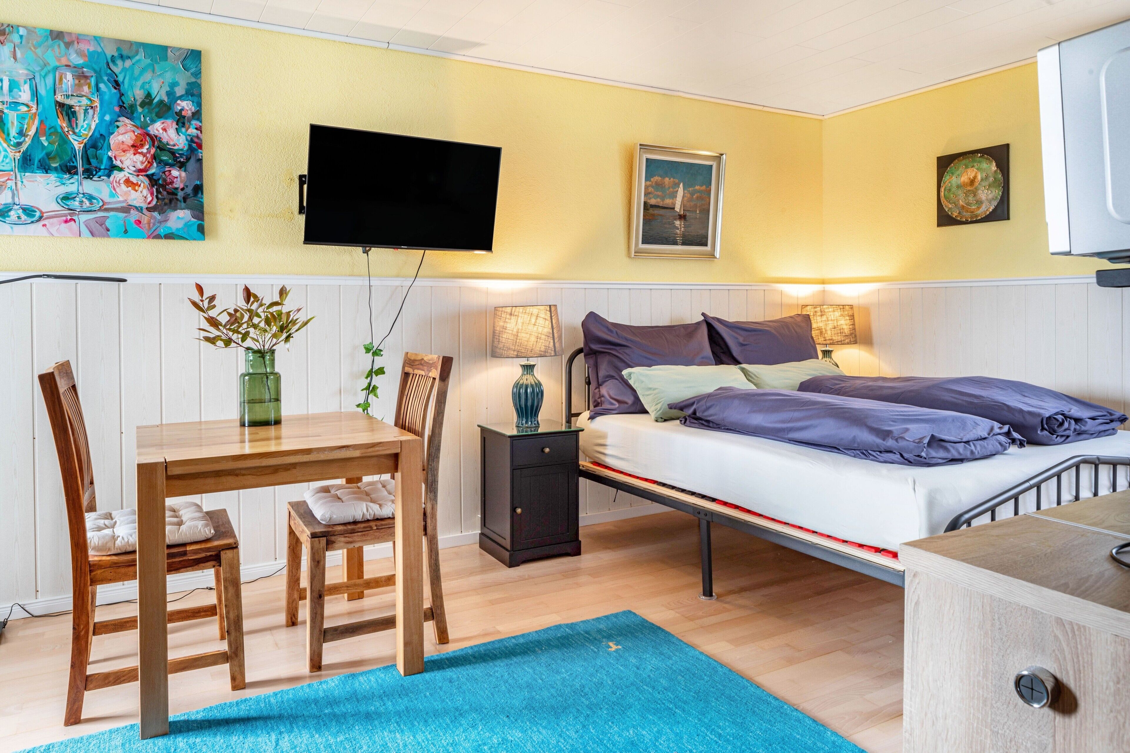 1 多间卧室、熨斗/熨衣板、WiFi、床单