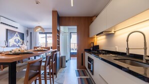 Ảnh chưa phân loại, 4 trong số 24 ảnh, nút