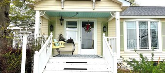 Lovely pet- friendly 2-bedroom house in the Greer countryside