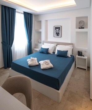 Premium bedding, memory-foam beds, minibar, in-room safe - Hotel Palazzo Antonietta (Castellabate)