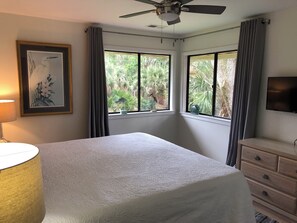 3 chambres, fer et planche à repasser, Wi-Fi gratuit, draps fournis