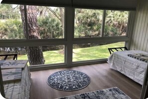 3 chambres, fer et planche à repasser, accès au Wi-Fi (inclus)