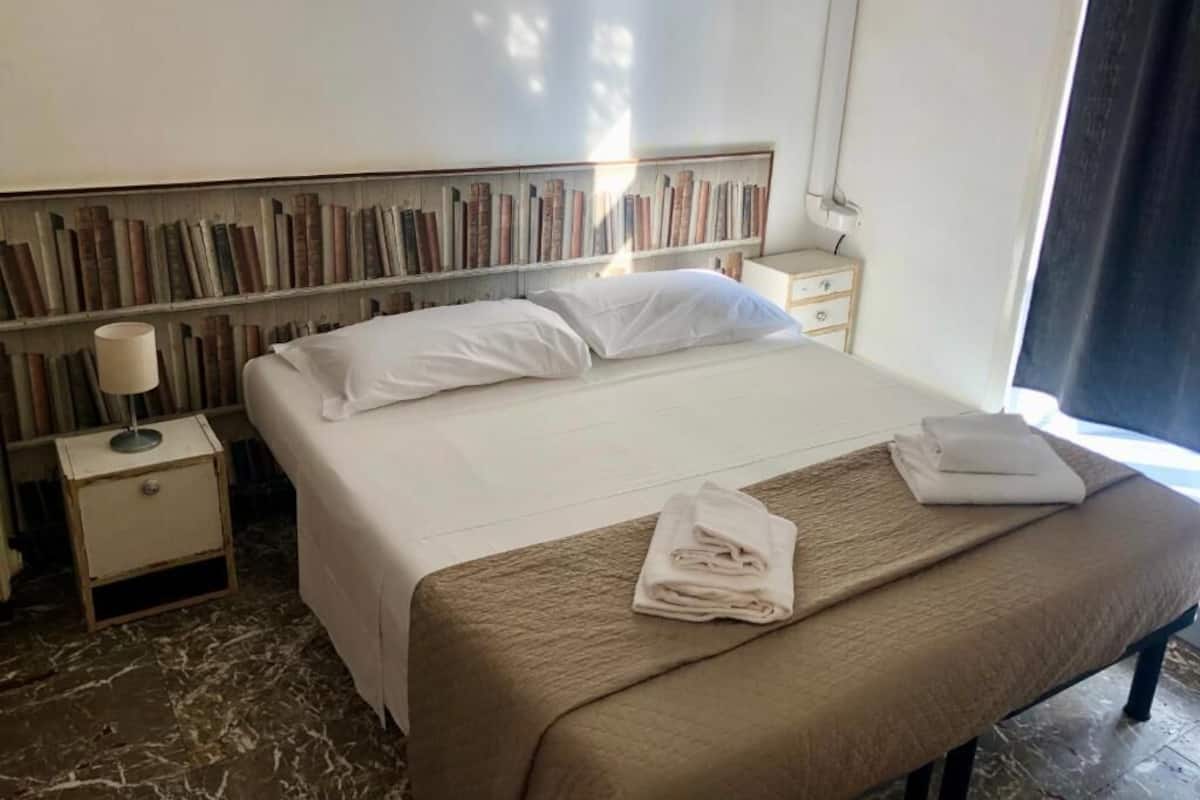 Deluxe-Doppelzimmer | Hochwertige Bettwaren, laptopgeeigneter Arbeitsplatz, kostenloses WLAN