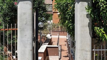 Mặt tiền nơi lưu trú