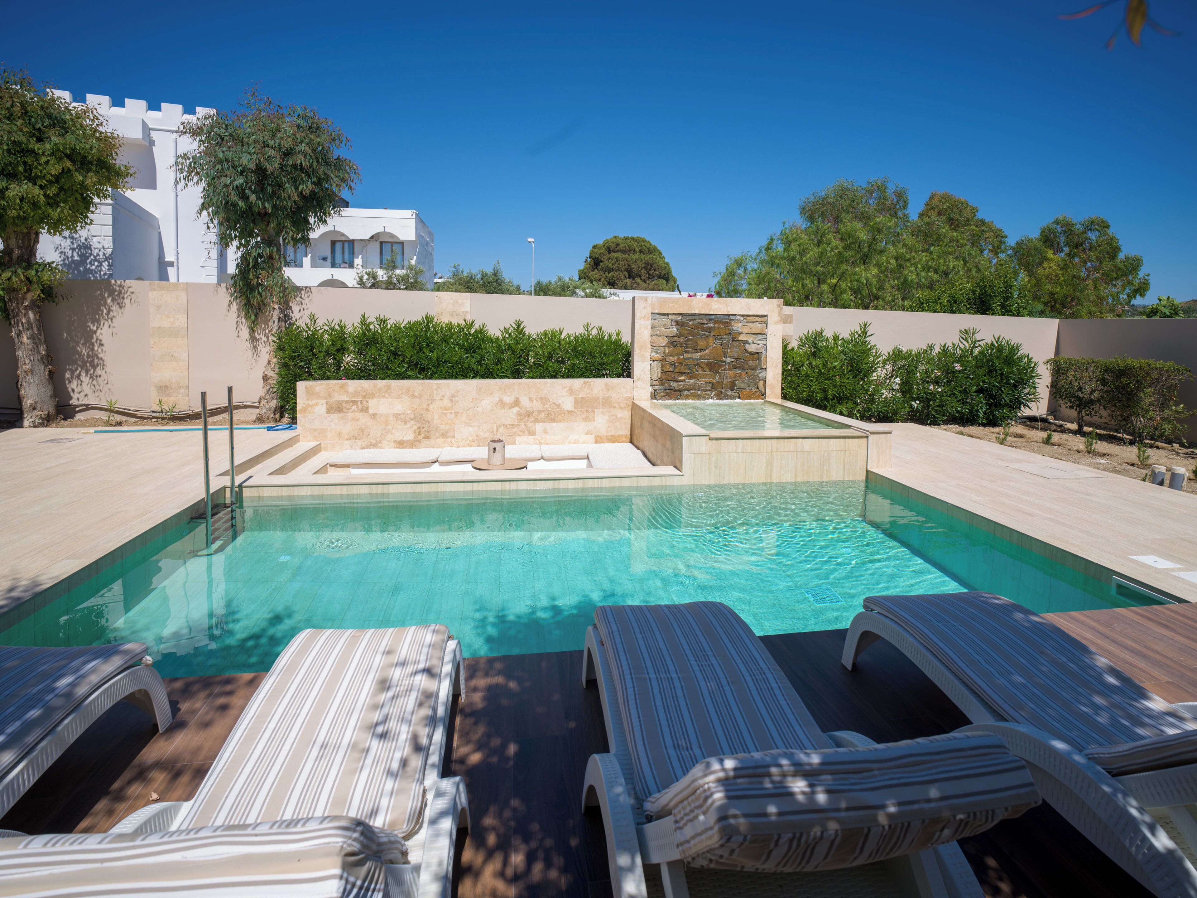 Private pool