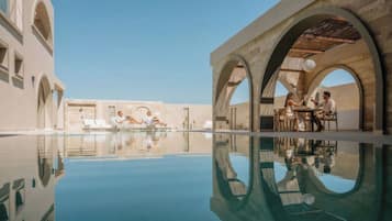 Private pool