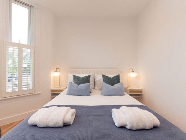 1 chambre, fer et planche à repasser, accès au Wi-Fi (inclus)