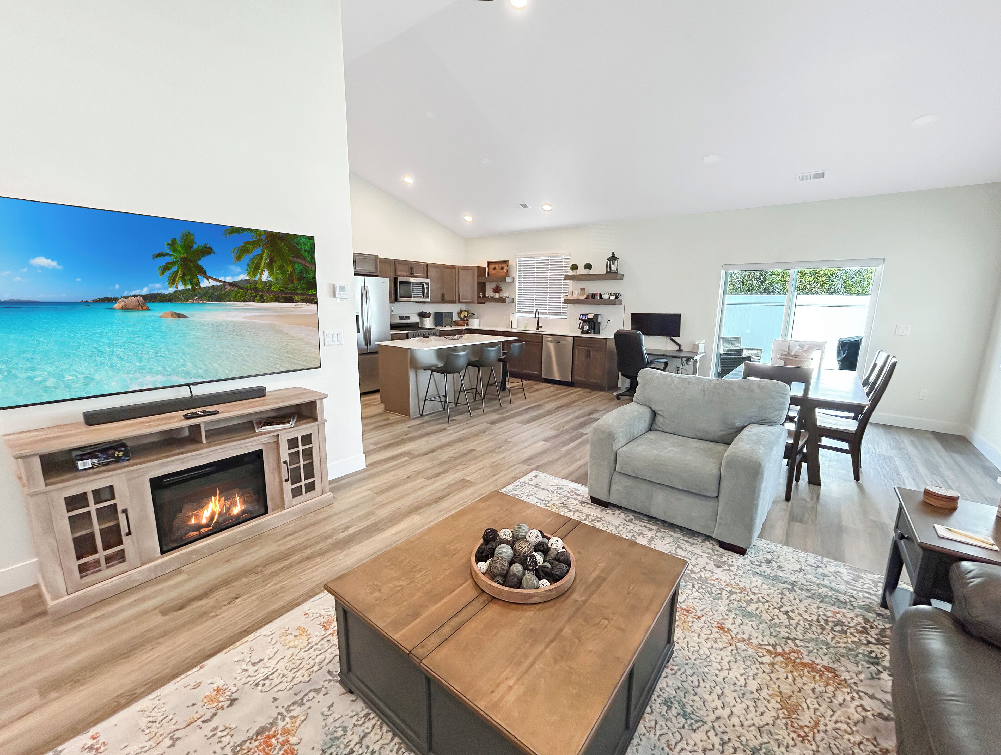 Smart TV, books, computer monitors