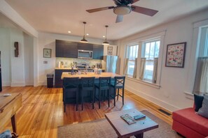 Fridge, microwave, oven, stovetop - Charming Carriage House - 3BR/2BA - Historic! (Louisville)