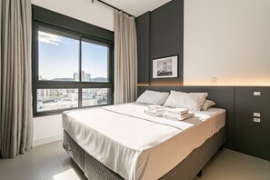 熨斗/熨衣板、上网接入、床单