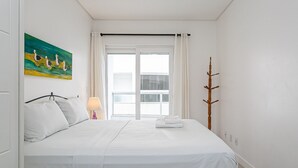 Room - Near the beach | Pool | Barbecue #IA32 (Florianópolis)