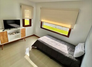 Basic House | Free WiFi