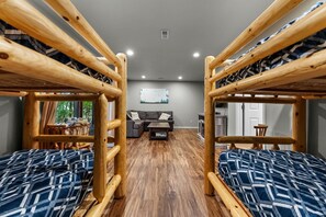 4 chambres, accès au Wi-Fi (inclus), literie fournie
