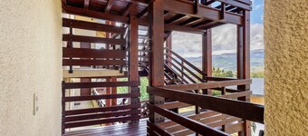 Cozy Mountain Retreat for Two with Balcony, Mountain View & Wi-Fi