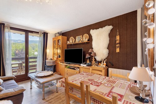 Appartement 'Cocon Pour Deux À La Montagne' avec Vue sur la Montagne, Balcon et Wi-Fi