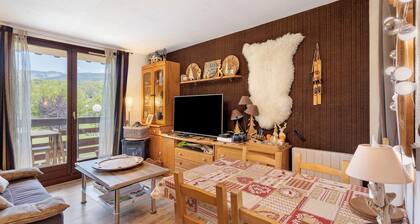 Appartement 'Cocon Pour Deux Ă La Montagne' avec Vue sur la Montagne, Balcon et Wi-Fi