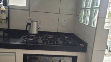 Mikrovågsugn, ugn och spishäll