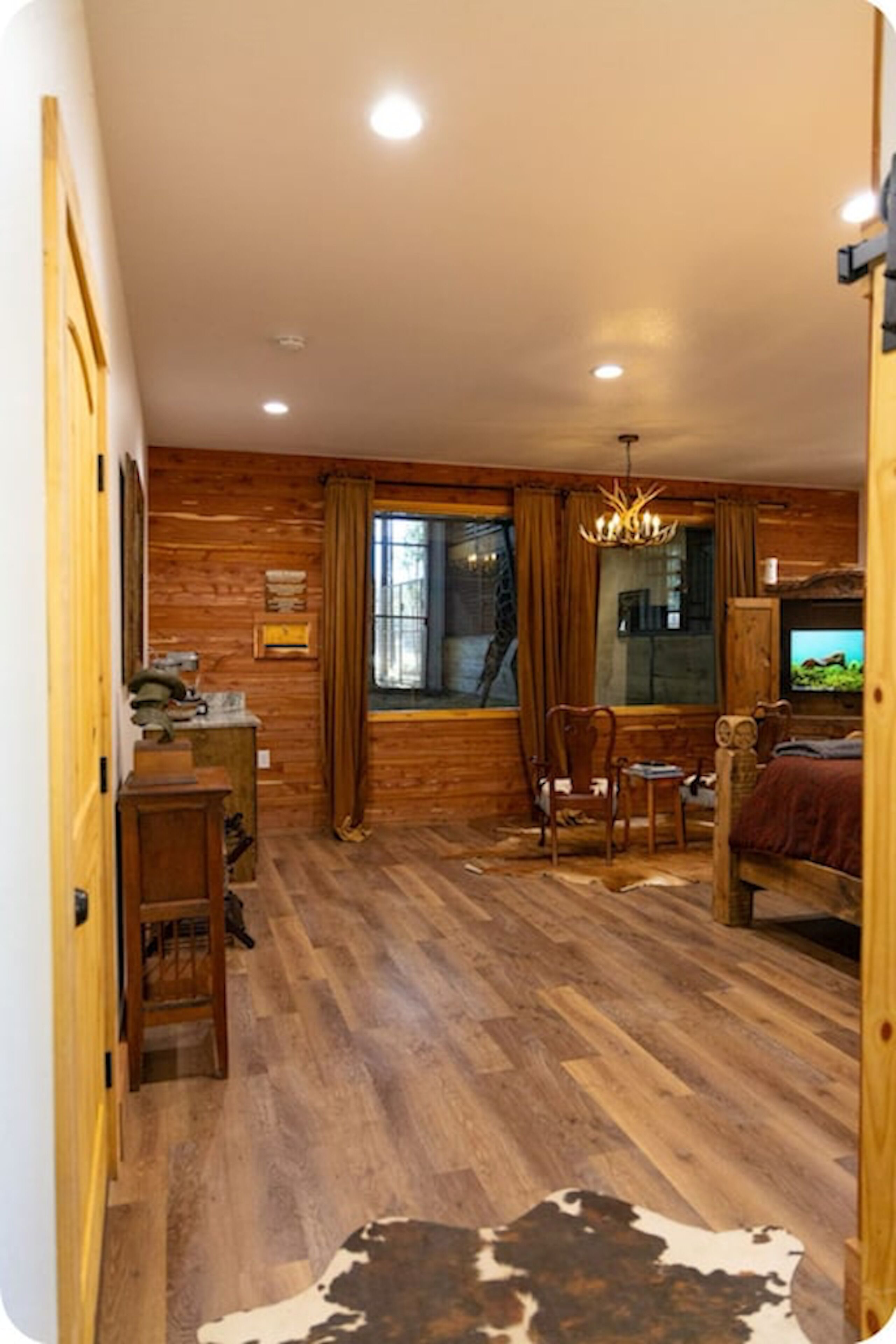 Luxury Room, Resort View | Iron/ironing board, free WiFi, bed sheets