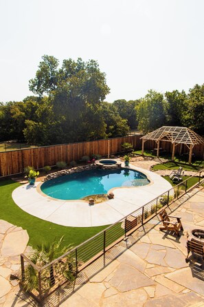 2 outdoor pools - Oak Meadow Ranch (Valley View)