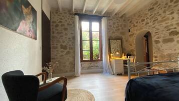 1 makuuhuone, silitysrauta/-lauta, Wi-Fi, vuodevaatteet