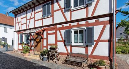 Apartment 'Alte Schäferei' mit Balkon und WLAN