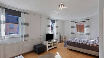 3 chambres, fer et planche à repasser, Wi-Fi, literie fournie