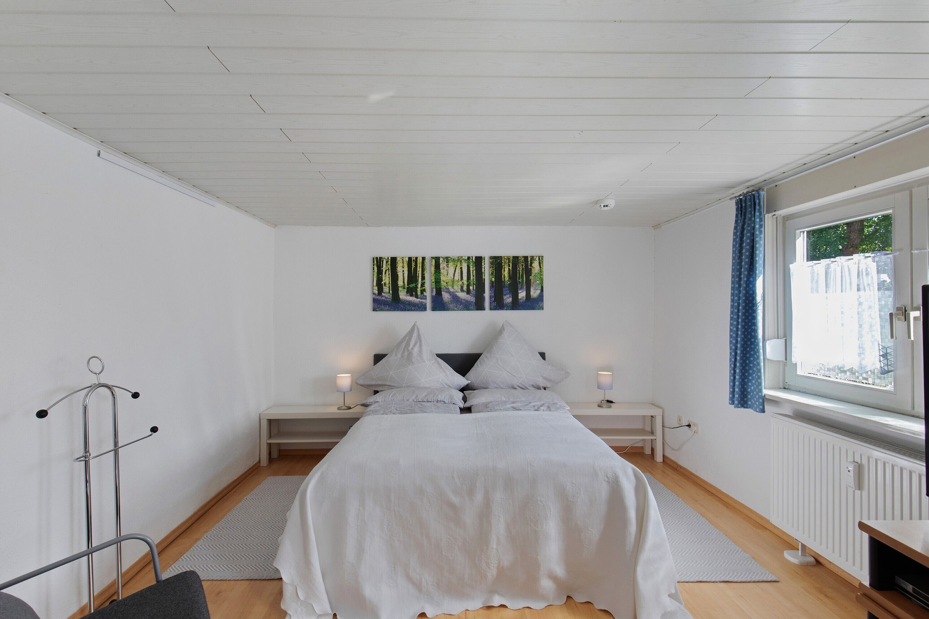 3 chambres, fer et planche à repasser, Wi-Fi, draps fournis