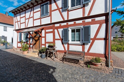 Apartment 'Alte Schäferei' mit Balkon und WLAN