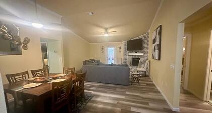 Modern Comfort Near Military Bases & Shopping Walk to Parks & Lakes!
