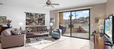 Téléviseur, bureau