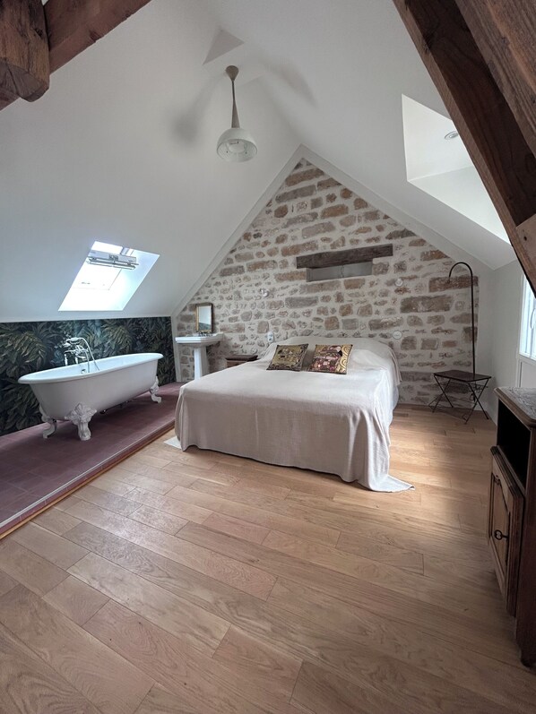 1 bedroom, free WiFi, bed sheets - Spring cottage (Moigny-sur-École)