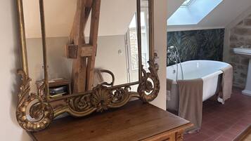 Hair dryer, towels, toilet paper