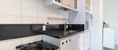 Basic Apartment | Private kitchen