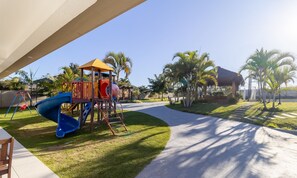 Basic Apartment | Children's area