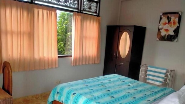 1 habitación, wifi y ropa de cama