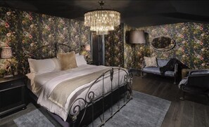 Deluxe Double Room, Balcony | In-room safe, laptop workspace, blackout curtains, iron/ironing board