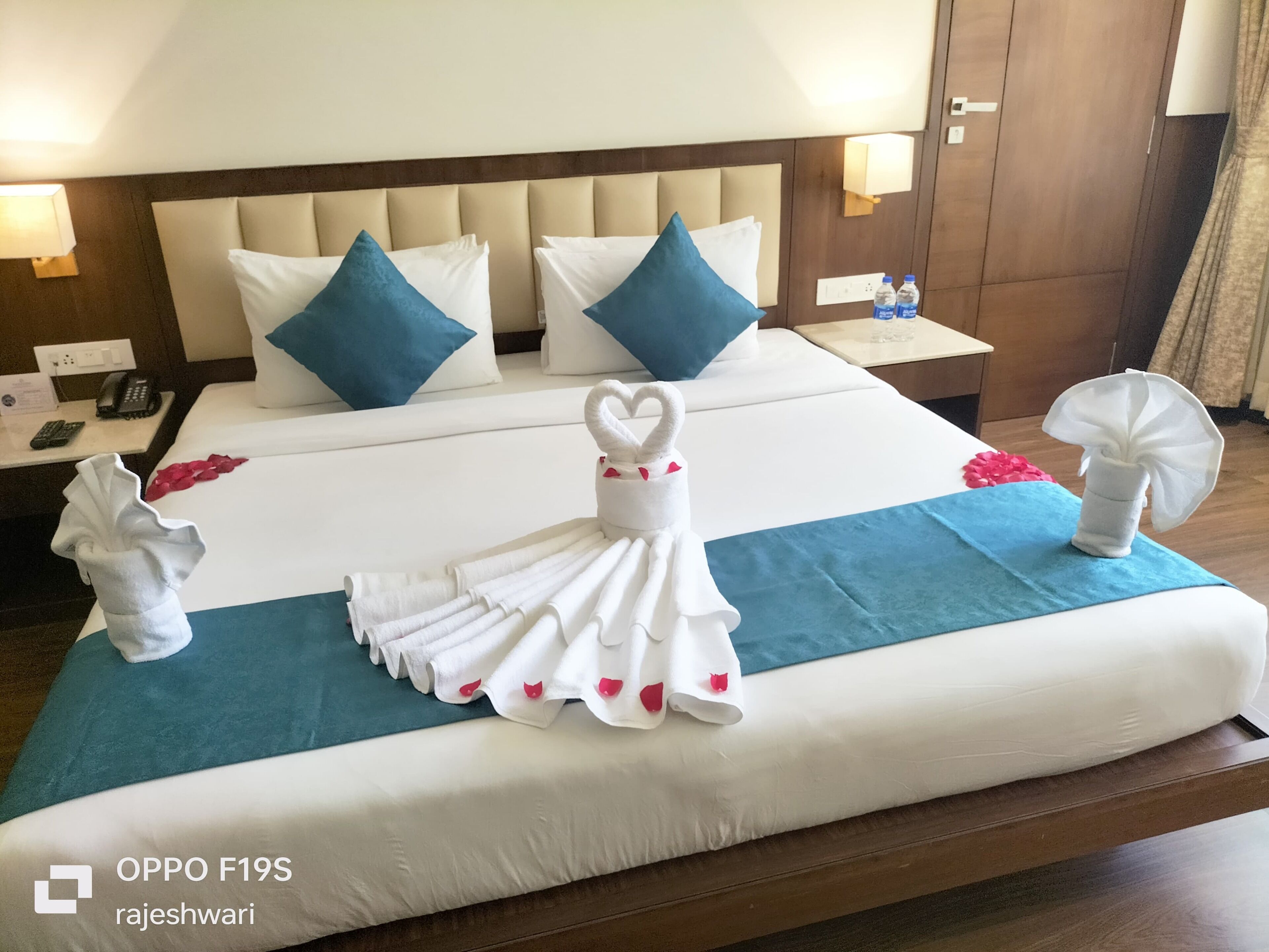 Junior Double Room, Mountain View | In-room safe, laptop workspace, blackout curtains, iron/ironing board