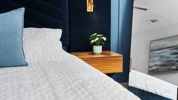 2 habitaciones, escritorio, tabla de planchar con plancha y wifi