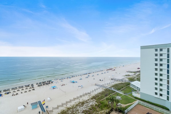 Condo, 1 King Bed with Sofa bed (Palacio 802) | Beach