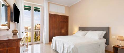 2 chambres, fer et planche à repasser, Wi-Fi, draps fournis